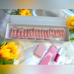 Elegant Pink Glitter Ombre Press-On Nails with Pearl and Star Accents